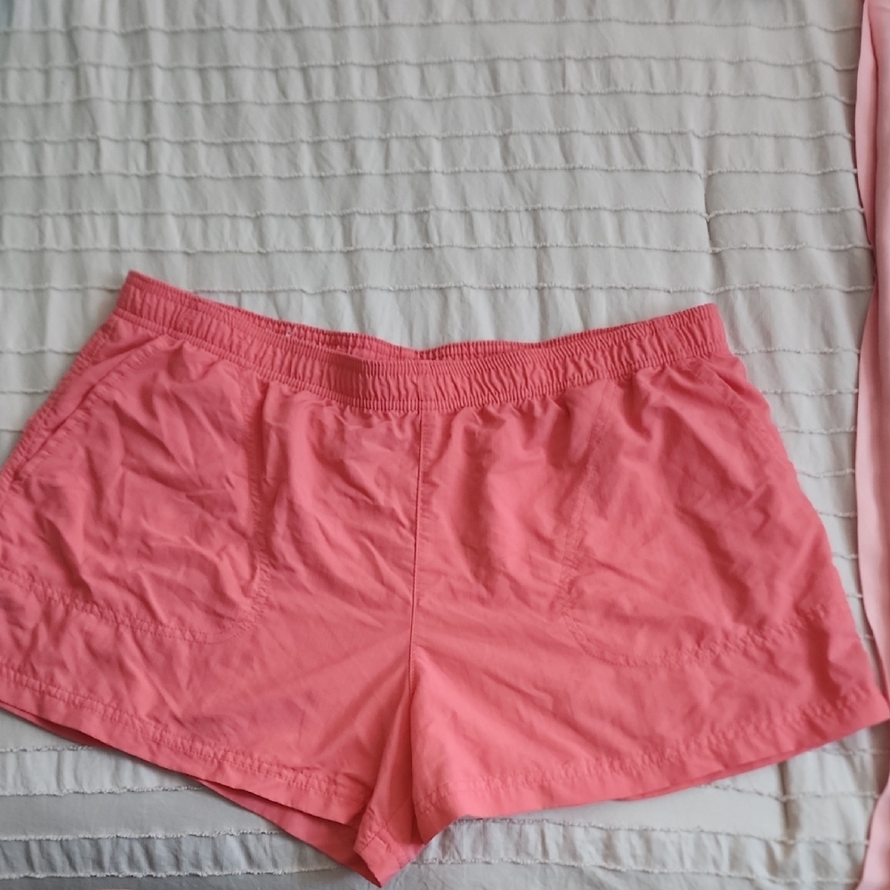 Columbia Pink Athletic Shorts Lightweight Elastic Fit
